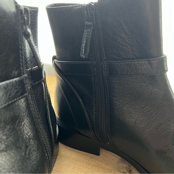 New Tory Burch Perrine Leather Ankle Boot in Black Size 6.5 - Picture 9 of 11